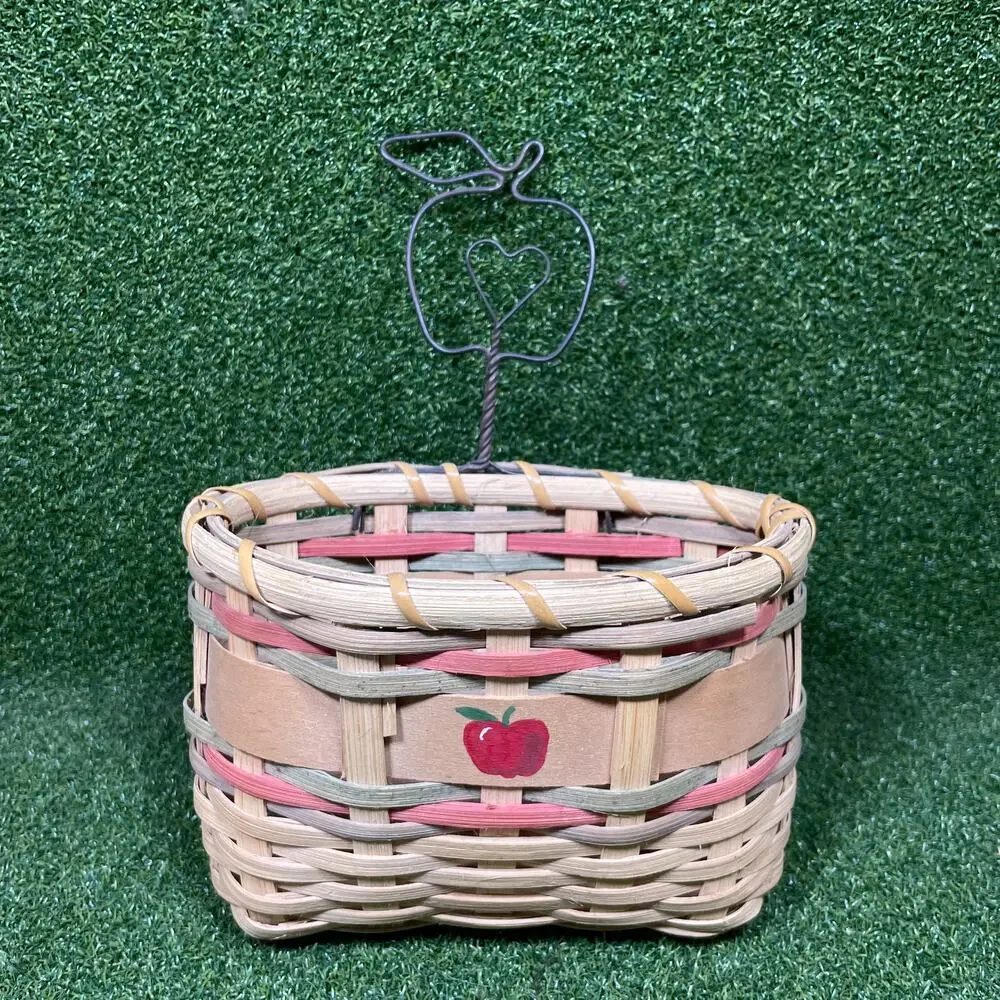 Vintage Woven Basket Wall Pocket‎ Planter Metal Apple Wire Farmhouse Decor